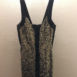 Back dress with gold Sequence